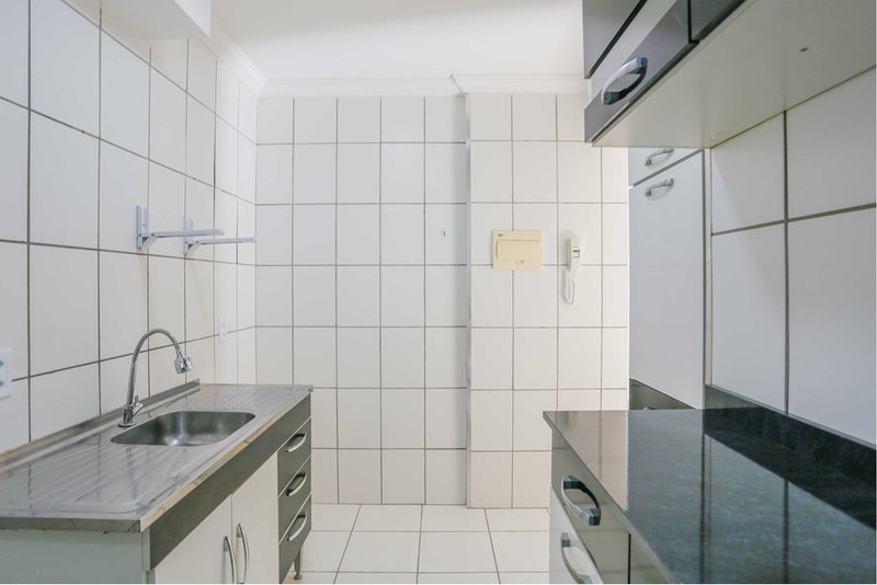 Apartamento à venda, 47m - R$ 136.000 - 2 Dorm. - Jardim Tatiana - Votorantim SP Rua Maria Eugênia Oliveira Votorantim - 