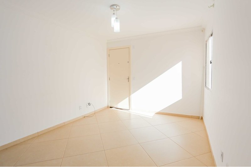 Apartamento à venda, 47m - R$ 136.000 - 2 Dorm. - Jardim Tatiana - Votorantim SP Rua Maria Eugênia Oliveira Votorantim - 