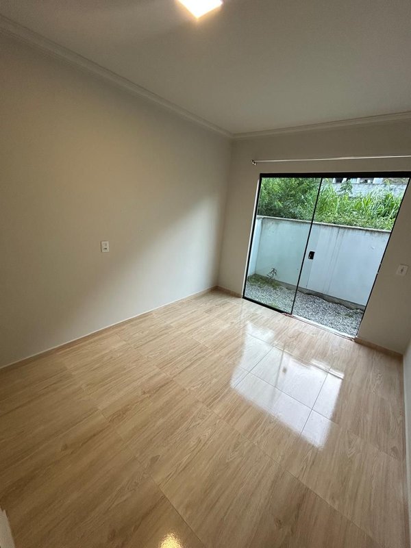 APARTAMENTO COM 2 DORMITÓRIOS NA ÁGUAS CLARAS - Brusque - 