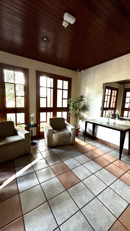 R$ 1.300.000 - IMPECÁVEL APARTAMENTO - 176M2 - 3 DORM - SUÍTE - SACADÕES - 2 VAGAS Avenida Lageado Porto Alegre - 
