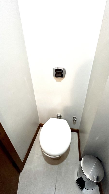 R$ 1.300.000 - IMPECÁVEL APARTAMENTO - 176M2 - 3 DORM - SUÍTE - SACADÕES - 2 VAGAS Avenida Lageado Porto Alegre - 