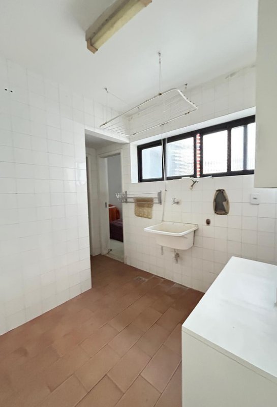 APARTAMENTO 4 QUARTOS 2 SUÍTES LAVABO ANDAR ALTO GARAGENS ELEVADORES À VENDA NA GRAÇA! Avenida Euclydes da Cunha Salvador - 
