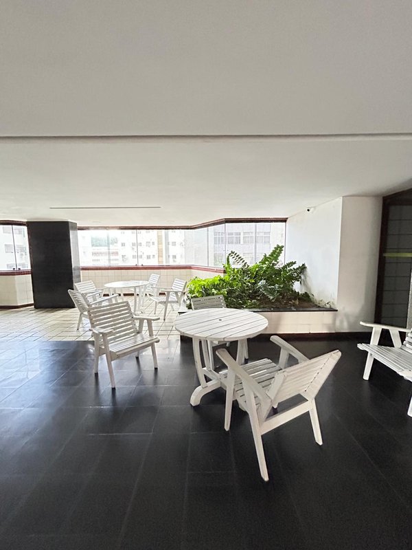 APARTAMENTO 4 QUARTOS 2 SUÍTES LAVABO ANDAR ALTO GARAGENS ELEVADORES À VENDA NA GRAÇA! Avenida Euclydes da Cunha Salvador - 