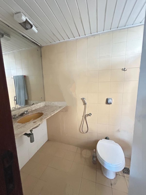 APARTAMENTO 4 QUARTOS 2 SUÍTES LAVABO ANDAR ALTO GARAGENS ELEVADORES À VENDA NA GRAÇA! Avenida Euclydes da Cunha Salvador - 