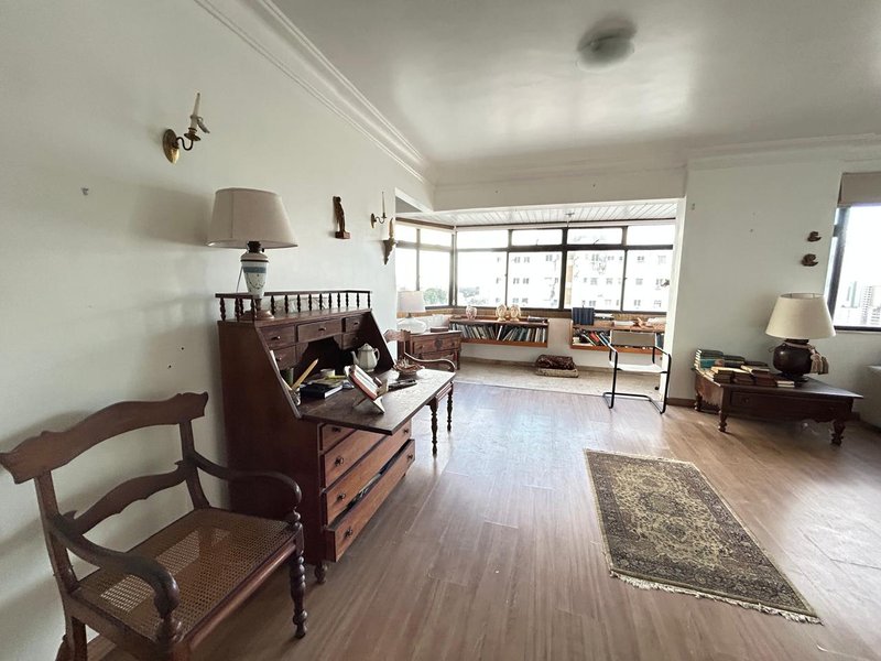 APARTAMENTO 4 QUARTOS 2 SUÍTES LAVABO ANDAR ALTO GARAGENS ELEVADORES À VENDA NA GRAÇA! Avenida Euclydes da Cunha Salvador - 