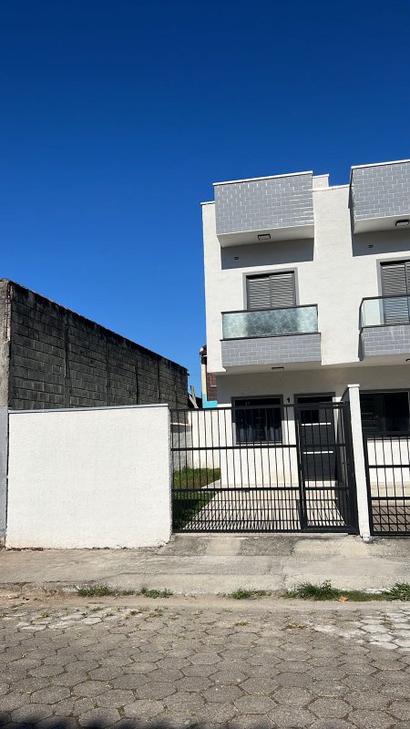 🏡 Oportunidade Imperdível – Triplex à Venda no Massaguaçu - Caraguatatuba - 