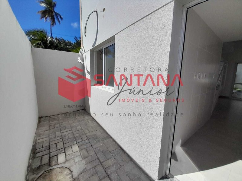 Apartamento térreo duplex com suíte em Vilas do Atlântico Alameda Praia de Pitangui Lauro de Freitas - 