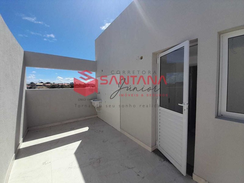 Apartamento 2/4 com Terraço Privativo à Venda em Vilas do Atlântico Alameda Praia de Pitangui Lauro de Freitas - 