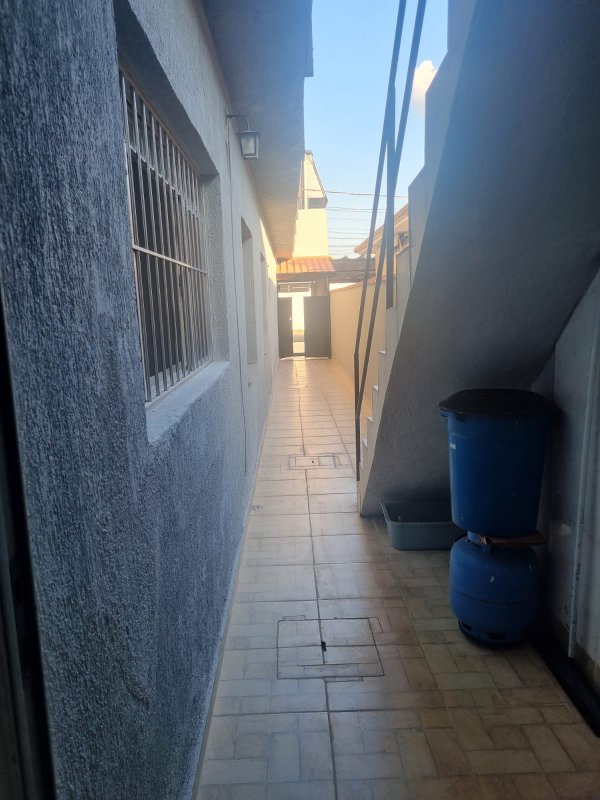 Sobrado com Suíte e Edícula Ampla perto do Centro de Mogi - Mogi das Cruzes - 