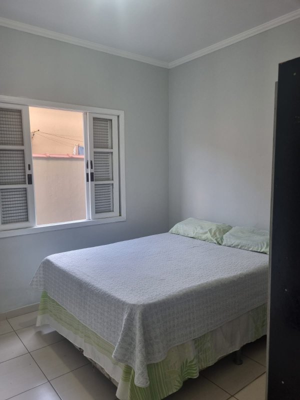 Sobrado com Suíte e Edícula Ampla perto do Centro de Mogi - Mogi das Cruzes - 