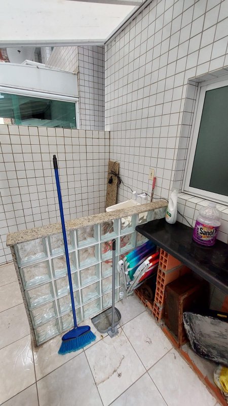 Apartamento com 01 dormitório para locação - Ocian - Praia Grande - SP Rua Teófila Vanderlinde Praia Grande - 