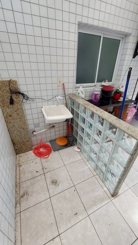 Apartamento com 01 dormitório para locação - Ocian - Praia Grande - SP Rua Teófila Vanderlinde Praia Grande - 