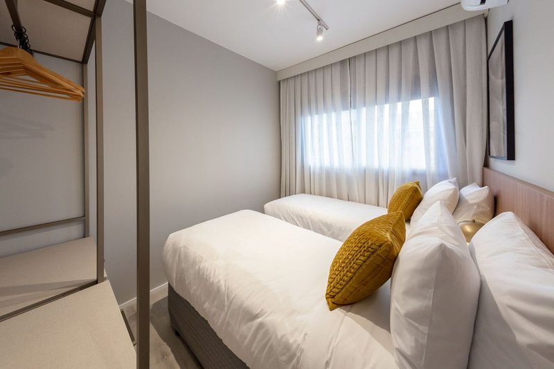 Apartamento com 2 Quartos para alugar, 80m² - Pinheiros Rua Cristiano Viana São Paulo - 