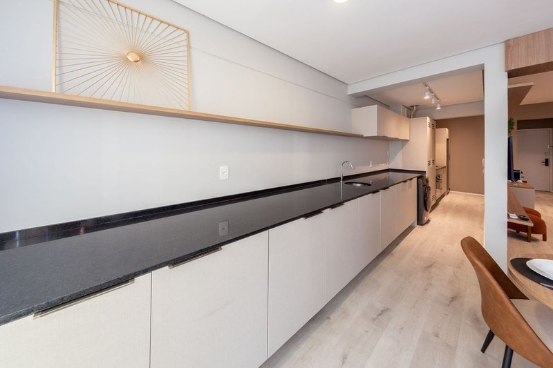 Apartamento com 2 Quartos para alugar, 80m² - Pinheiros Rua Cristiano Viana São Paulo - 