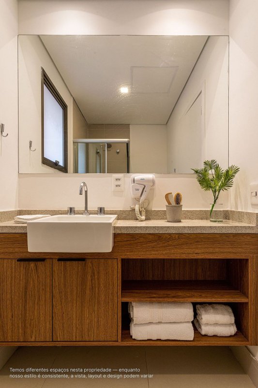 Apartamento com 2 Quartos para alugar, 46m² - Pinheiros Rua Oscar Freire São Paulo - 