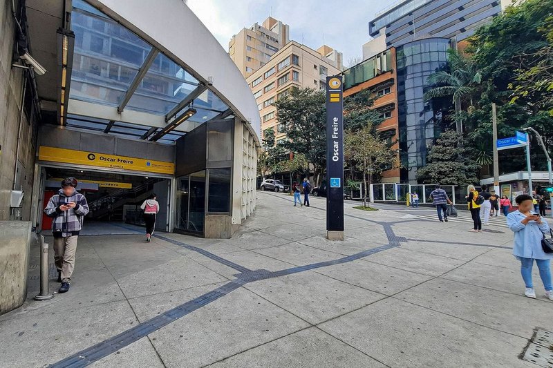 Apartamento com 2 Quartos para alugar, 46m² - Pinheiros Rua Oscar Freire São Paulo - 