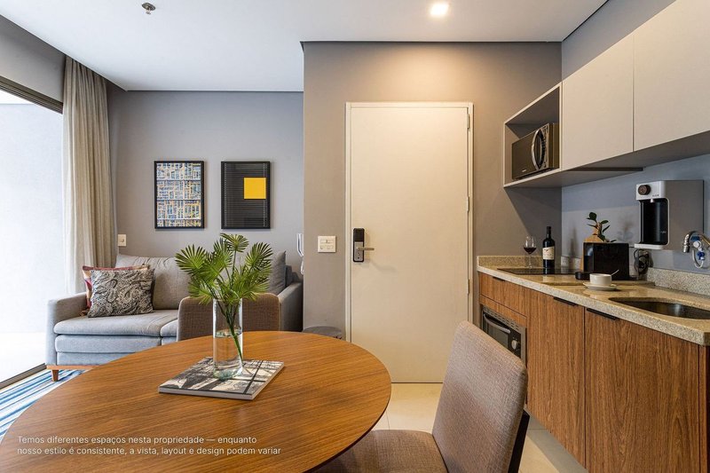 Apartamento com 2 Quartos para alugar, 46m² - Pinheiros Rua Oscar Freire São Paulo - 