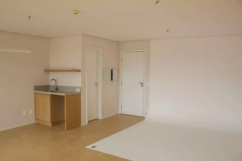 ALUGA-SE CONJUNTO COMERCIAL 42M2 – 1 VAGA – EXCELENTE LOCALIZAÇÃO – CONDOMINIO COMERCIAL Avenida Queiroz Filho São Paulo - 