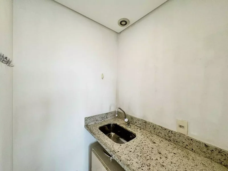 ALUGA-SE CONJUNTO COMERCIAL 45M2 AO LADO DO SHOPPING VILA LOBOS Avenida Queiroz Filho São Paulo - 