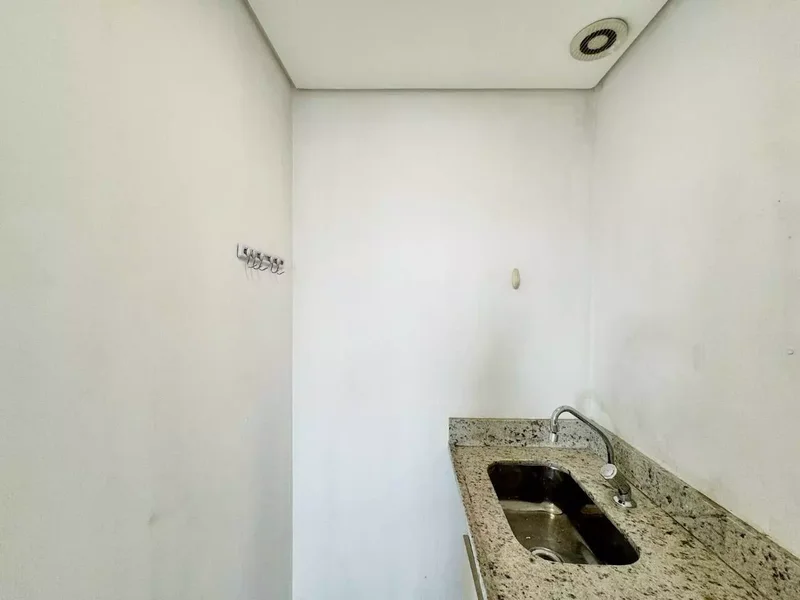 ALUGA-SE CONJUNTO COMERCIAL 45M2 AO LADO DO SHOPPING VILA LOBOS Avenida Queiroz Filho São Paulo - 