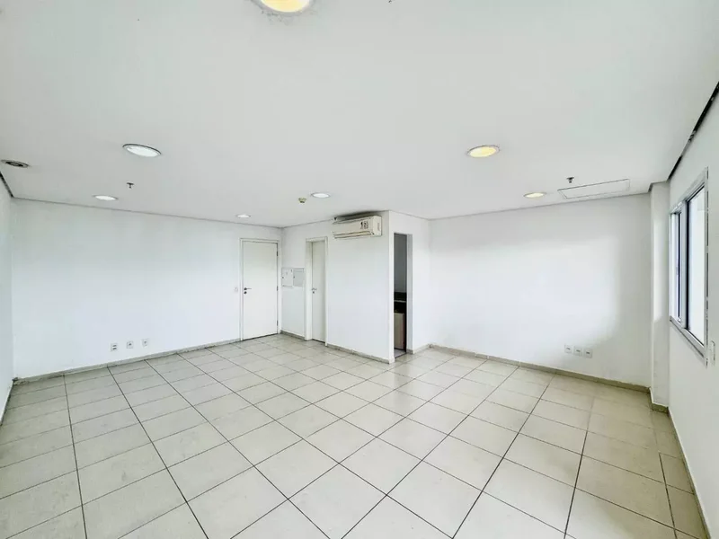 ALUGA-SE CONJUNTO COMERCIAL 45M2 AO LADO DO SHOPPING VILA LOBOS Avenida Queiroz Filho São Paulo - 