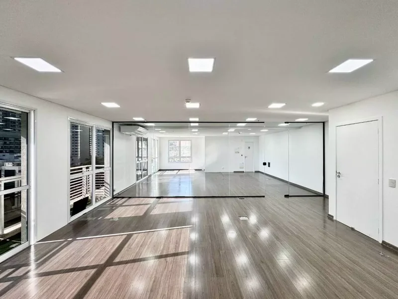 ALUGA-SE CONJUNTO COMERCIAL 100M2 - EXCELENTE LOCALIZAÇÃO Rua Cardeal Arcoverde São Paulo - 