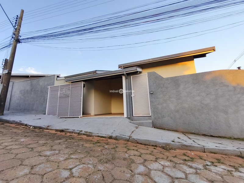 Casa com dois dormitórios e área de churrasqueira no Colina da Boa Vista - Avaré - 