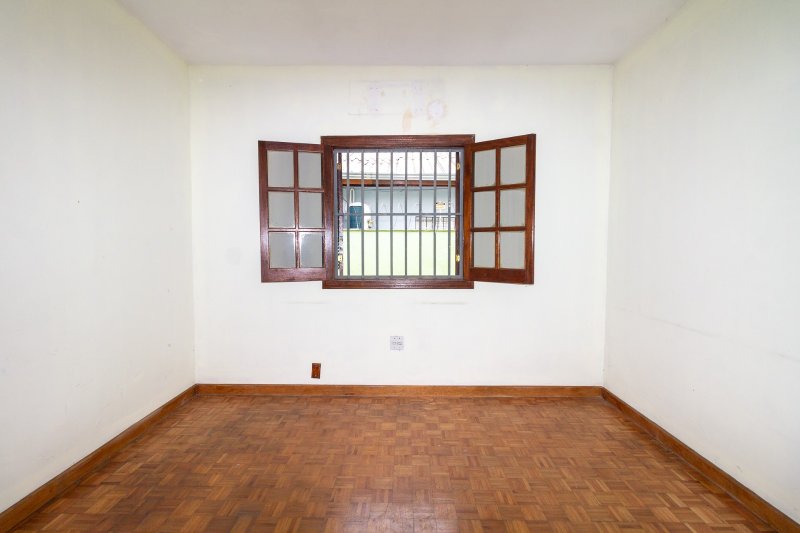Casa Térrea 207m² no Jd Macedo 2 dorm + Edícula 2 vagas Rua Juvenal Ramos Barbosa Guarulhos - 