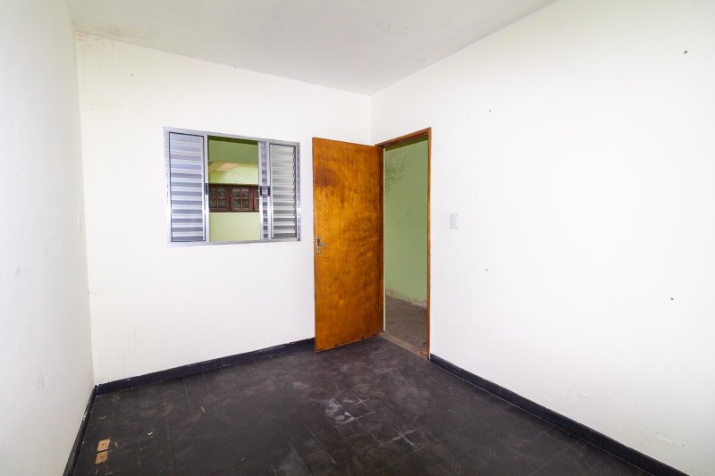 Casa Térrea 207m² no Jd Macedo 2 dorm + Edícula 2 vagas Rua Juvenal Ramos Barbosa Guarulhos - 