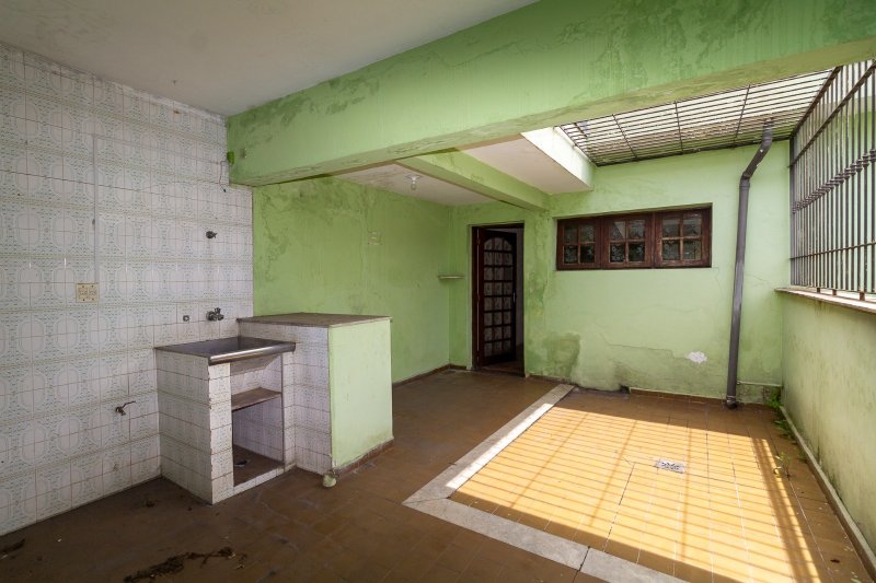 Casa Térrea 207m² no Jd Macedo 2 dorm + Edícula 2 vagas Rua Juvenal Ramos Barbosa Guarulhos - 
