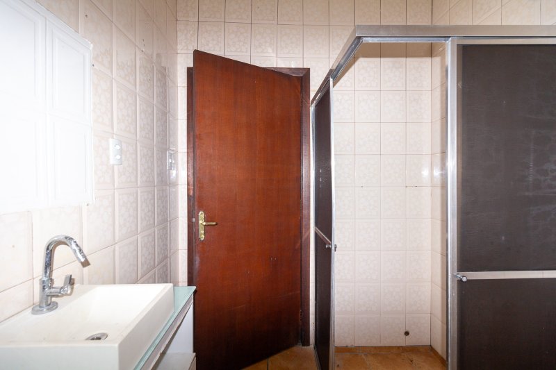 Casa Térrea 207m² no Jd Macedo 2 dorm + Edícula 2 vagas Rua Juvenal Ramos Barbosa Guarulhos - 