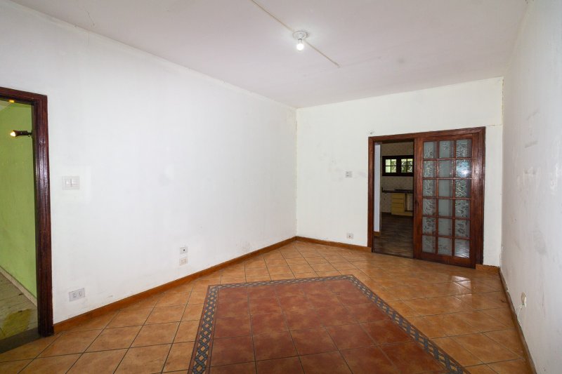 Casa Térrea 207m² no Jd Macedo 2 dorm + Edícula 2 vagas Rua Juvenal Ramos Barbosa Guarulhos - 
