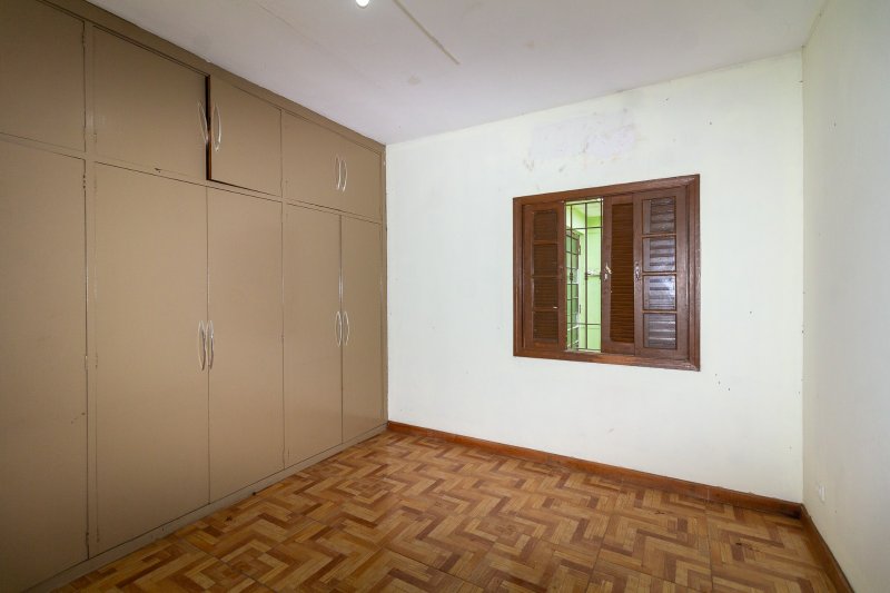 Casa Térrea 207m² no Jd Macedo 2 dorm + Edícula 2 vagas Rua Juvenal Ramos Barbosa Guarulhos - 