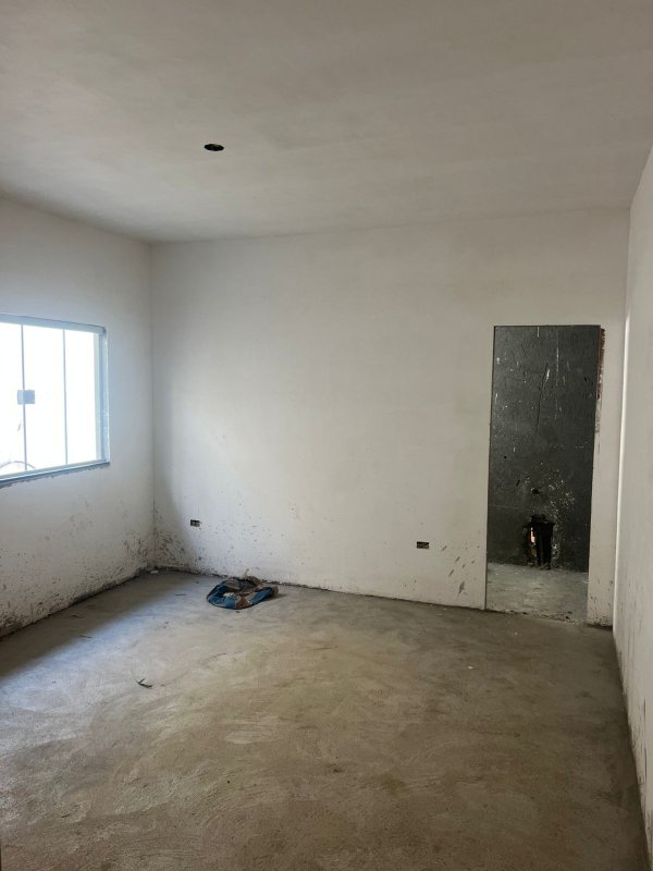 🏡 Oportunidade Imperdível – Casa à Venda no Golfinho - Caraguatatuba - 