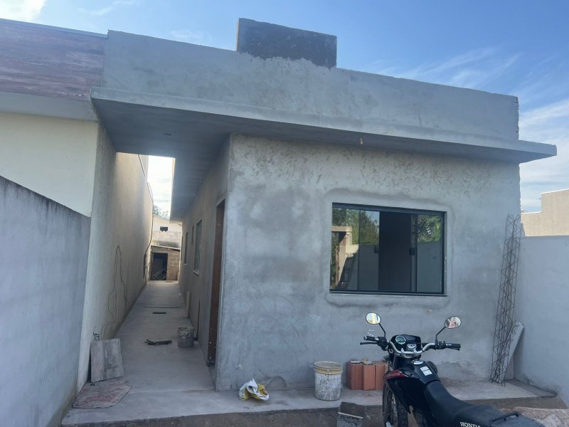 🏡 Oportunidade Imperdível – Casa à Venda no Golfinho - Caraguatatuba - 