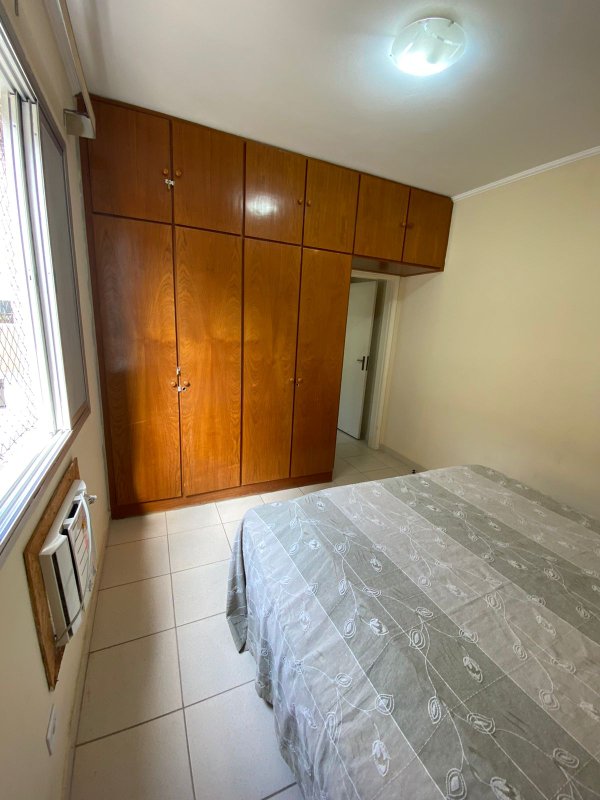 Cobertura no Guarujá PORTEIRA FECHADA com  210m2 ac - 3 Dormitórios sendo 1 Suíte - Guarujá - 