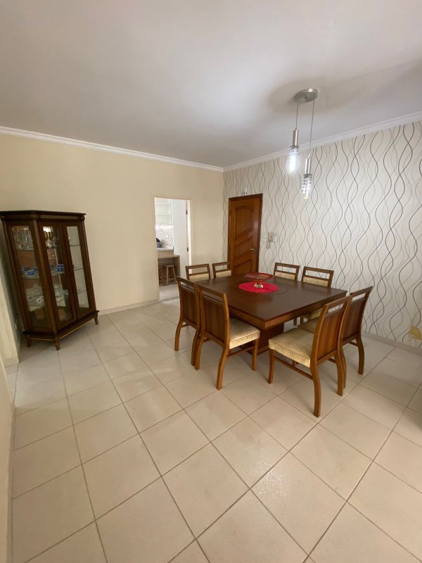 Cobertura no Guarujá PORTEIRA FECHADA com  210m2 ac - 3 Dormitórios sendo 1 Suíte - Guarujá - 