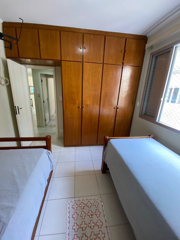 Cobertura no Guarujá PORTEIRA FECHADA com  210m2 ac - 3 Dormitórios sendo 1 Suíte - Guarujá - 