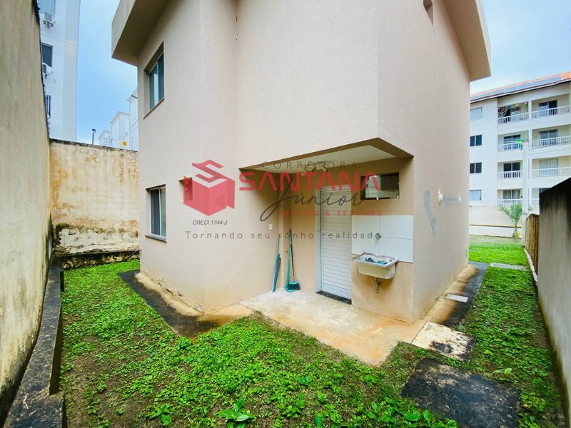 Casa em Condomínio com 4/4 (3 Suítes) para Locação em Abrantes Rua Colônia Boa União Camaçari - 