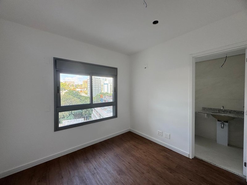 Apartamento à Venda no Renomado Bairro Cambuí – Campinas/SP Rua Antônio Lapa Campinas - 