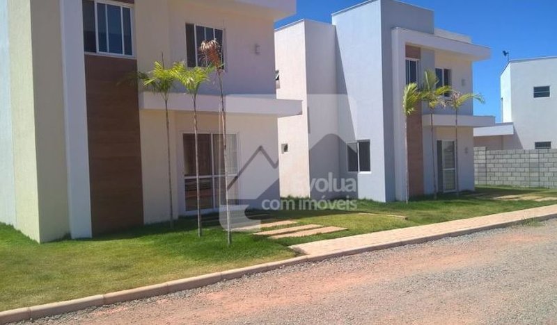 Casa com 3/4 sendo 1 suíte, - Camaçari - 