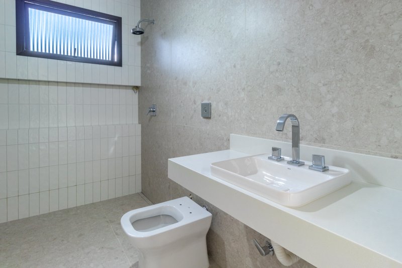 Casa de Alto Padrão à Venda no Residencial Jatibela – Campinas/SP Rua Romilda Aparecida Cruz Campinas - 