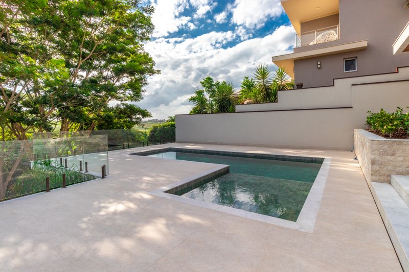Casa de Alto Padrão à Venda no Residencial Jatibela – Campinas/SP Rua Romilda Aparecida Cruz Campinas - 