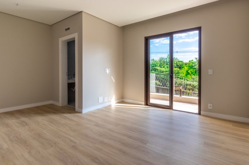 Casa de Alto Padrão à Venda no Residencial Jatibela – Campinas/SP Rua Romilda Aparecida Cruz Campinas - 
