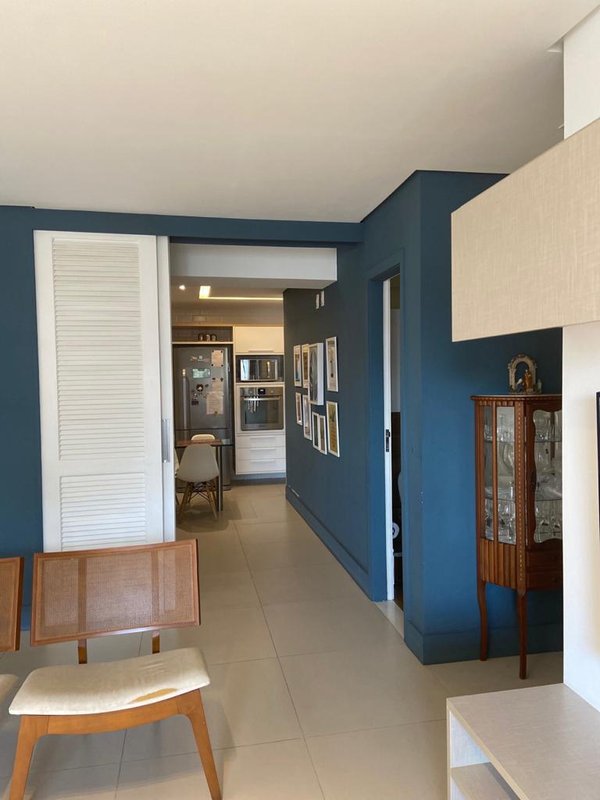 APARTAMENTO SEMINOVO 3 SUÍTES LAVABO PISCINA 2 GARAGENS À VENDA NA PITUBA! Rua Ceará Salvador - 