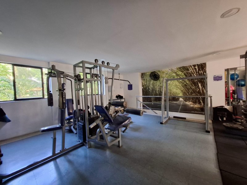 APARTAMENTO SEMINOVO 3 SUÍTES LAVABO PISCINA 2 GARAGENS À VENDA NA PITUBA! Rua Ceará Salvador - 