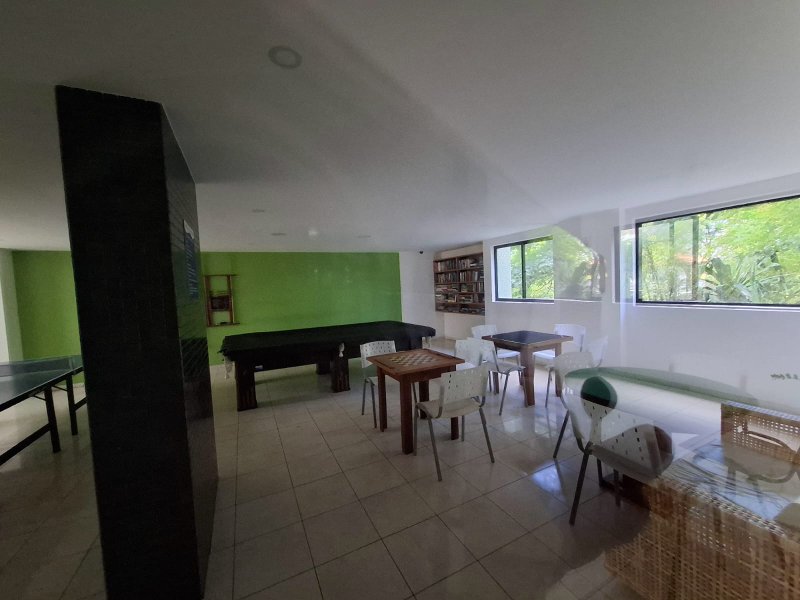 APARTAMENTO SEMINOVO 3 SUÍTES LAVABO PISCINA 2 GARAGENS À VENDA NA PITUBA! Rua Ceará Salvador - 