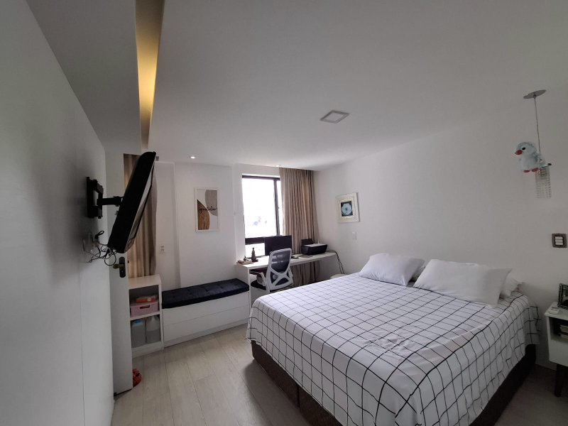 APARTAMENTO SEMINOVO 3 SUÍTES LAVABO PISCINA 2 GARAGENS À VENDA NA PITUBA! Rua Ceará Salvador - 