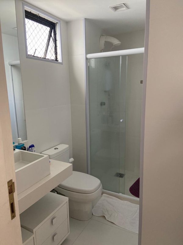 APARTAMENTO SEMINOVO 3 SUÍTES LAVABO PISCINA 2 GARAGENS À VENDA NA PITUBA! Rua Ceará Salvador - 