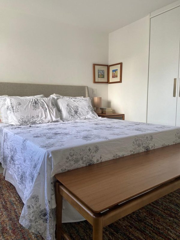 APARTAMENTO SEMINOVO 3 SUÍTES LAVABO PISCINA 2 GARAGENS À VENDA NA PITUBA! Rua Ceará Salvador - 